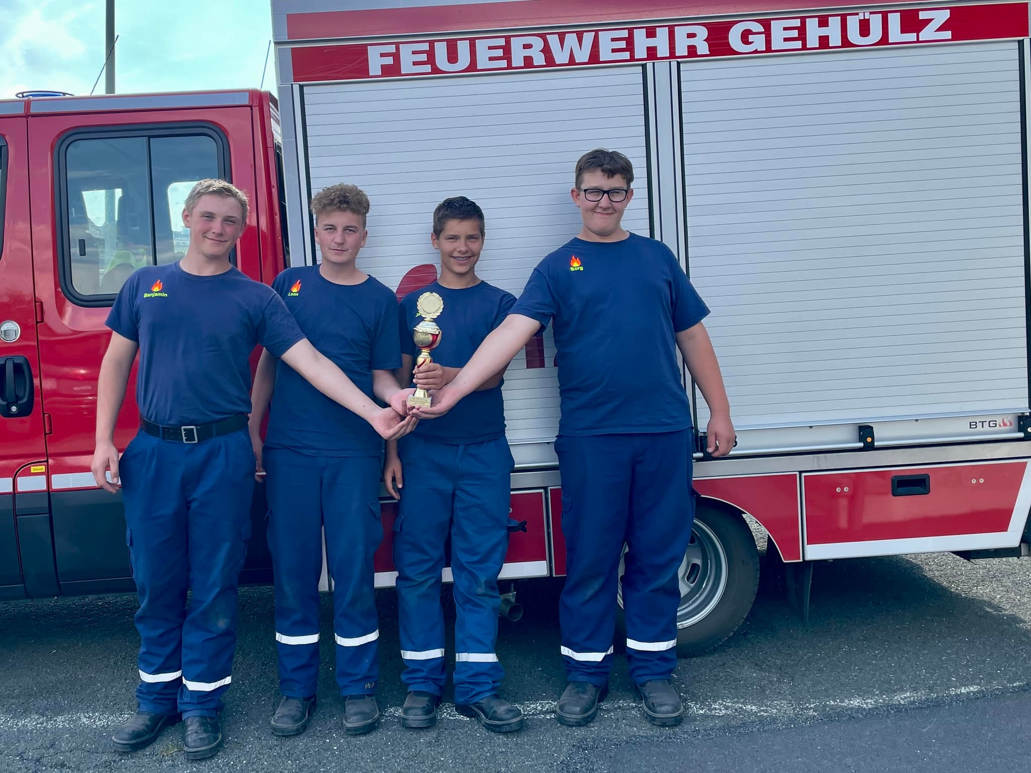 Wir haben gestern mit einer... - Freiwillige Feuerwehr Gehülz