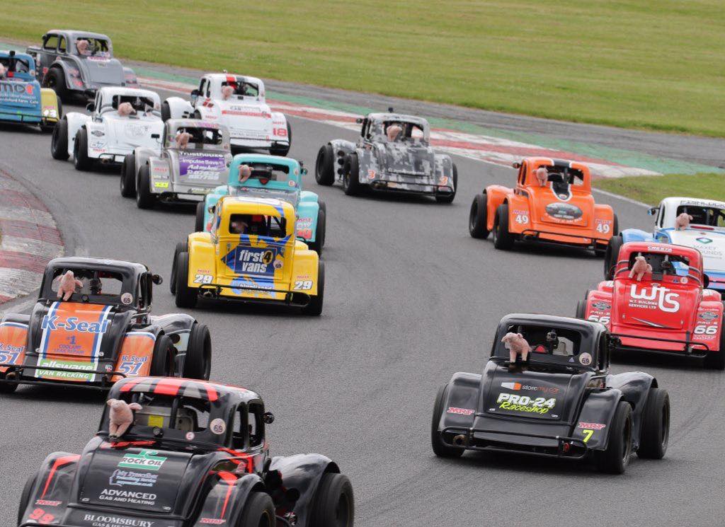 Over on Twitter Autosport is... - Legends Cars Championship