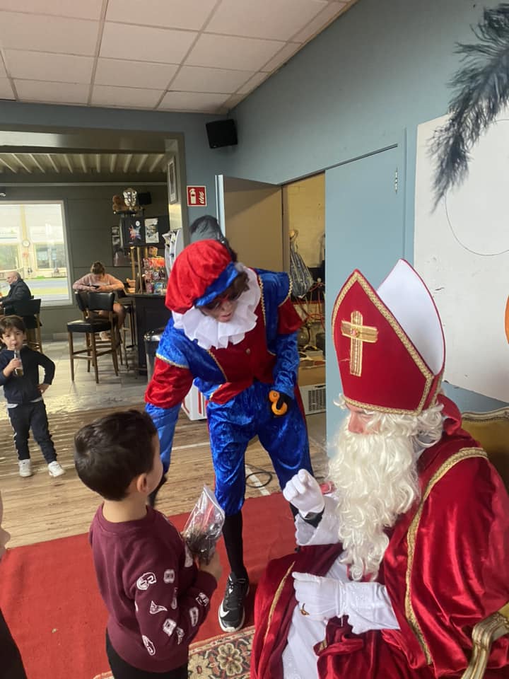 Sinterklaas op bezoek in TC Park 😃 - Tennis Club Park Ronse | Facebook