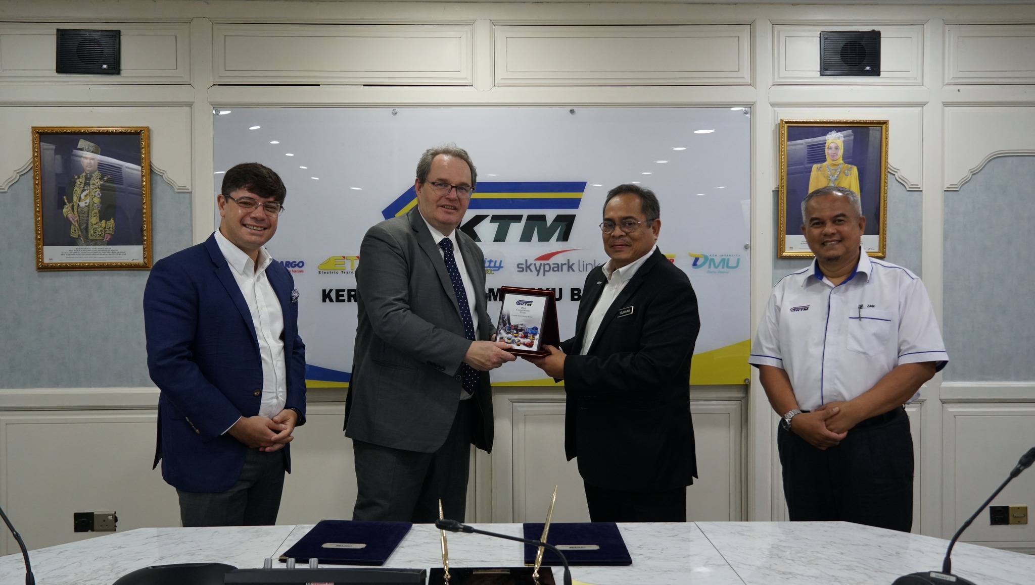 KTM Berhad - KTMB DAN E&O PERKUKUH PERJANJIAN SEDIA ADA...