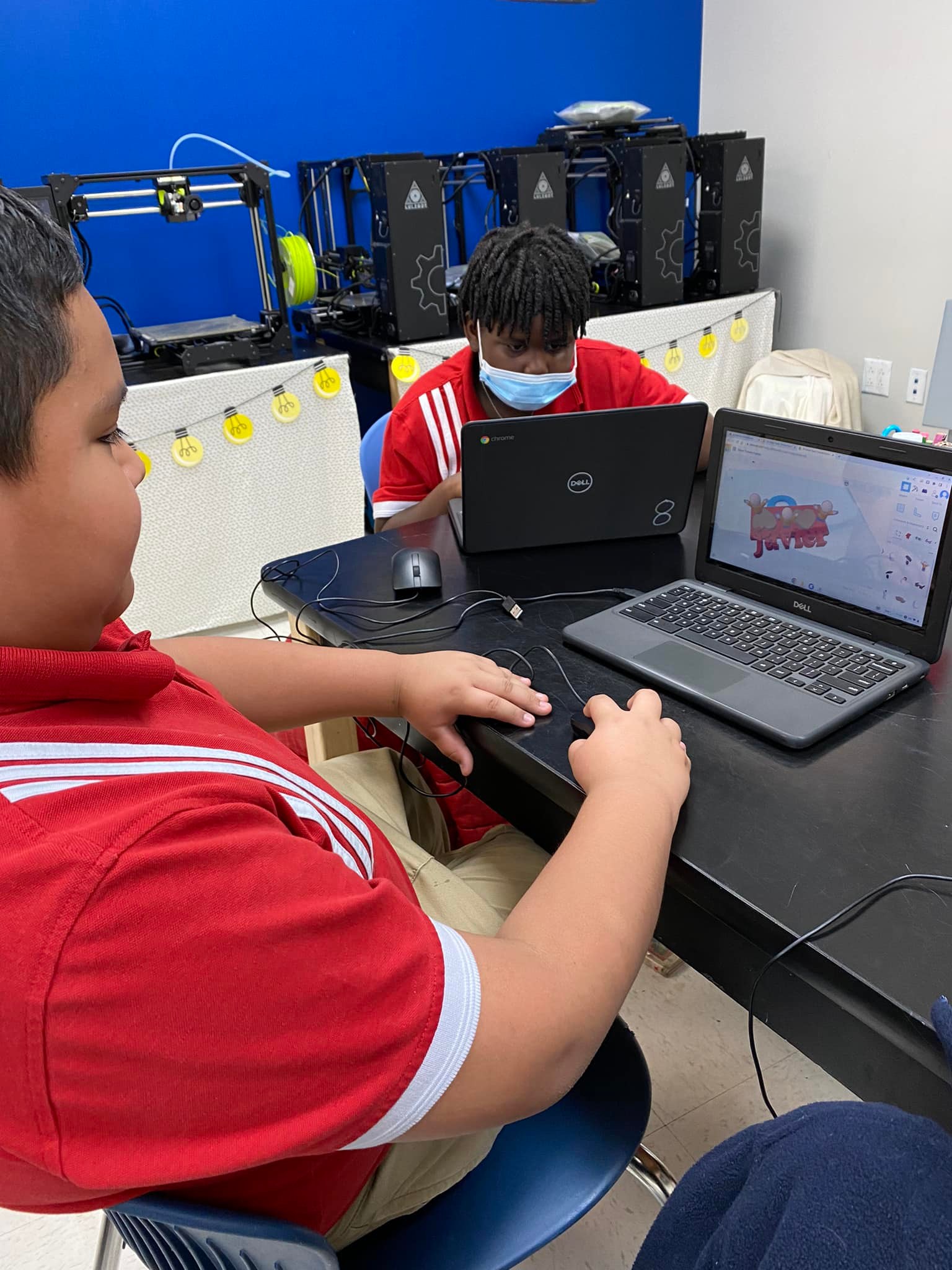 4th Graders working in Ms.... - Harmony Science Academy-Waco