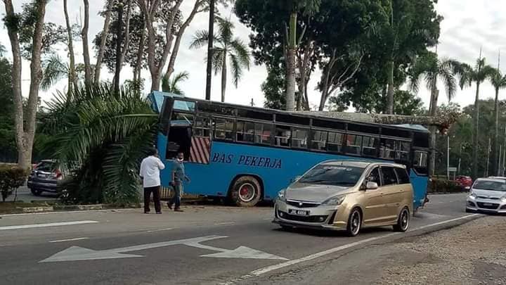 N9 Info Traffic 29 04 2020 Kemalangan Melibatkan Bas Facebook