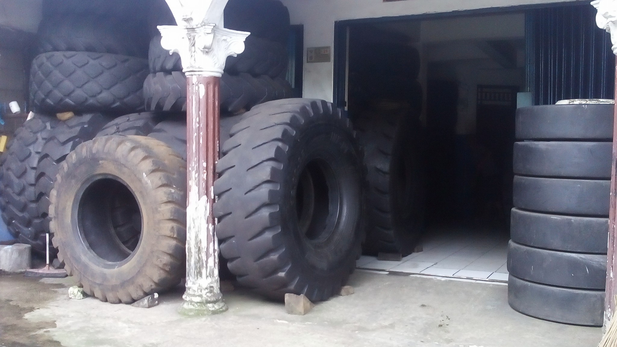 My - Ini Tanda-tanda Mobilmu Harus Di-spooring Seiring pemakaian, roda ...