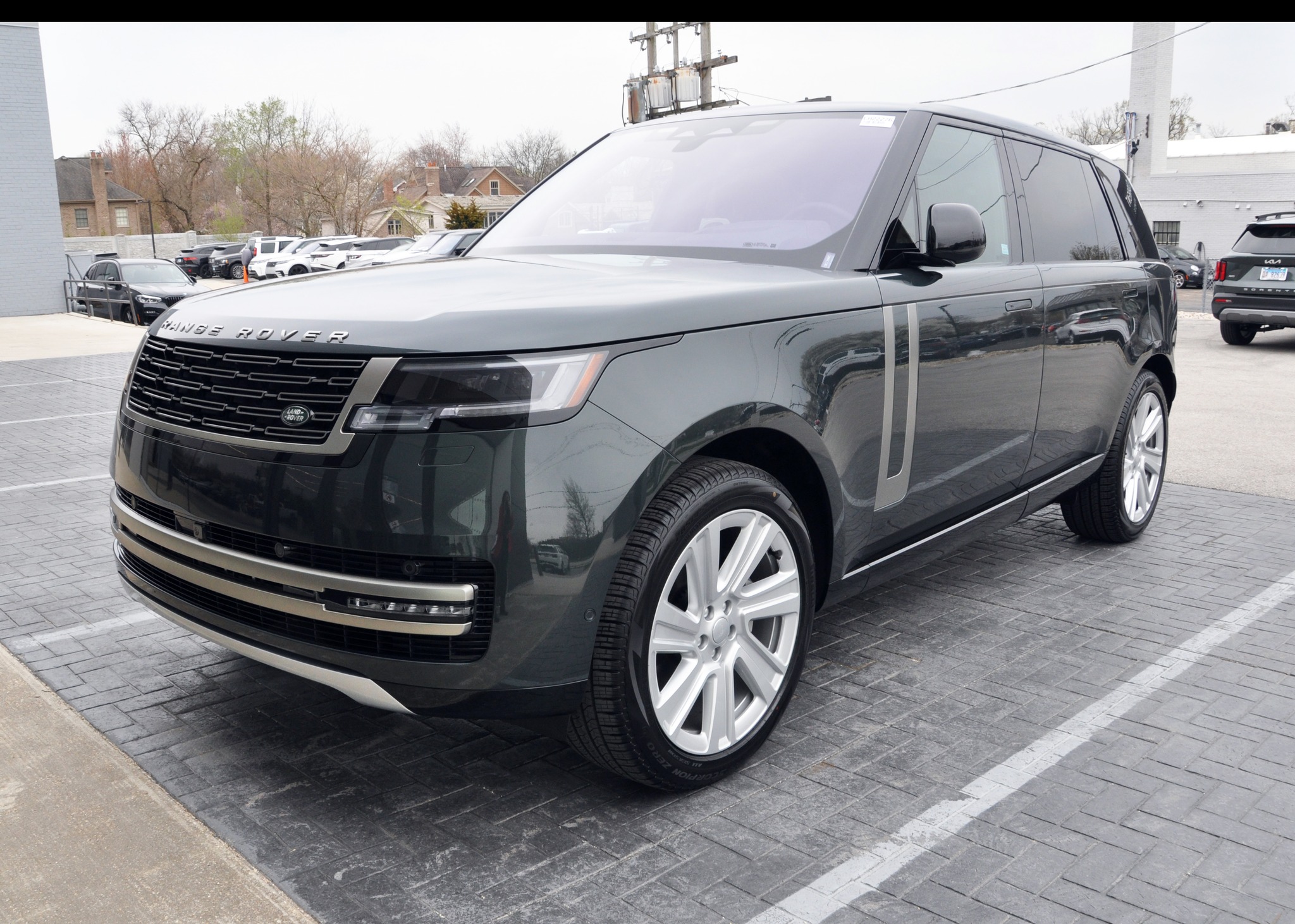 The new Range Rover is the pinnacle... - Land Rover Hinsdale