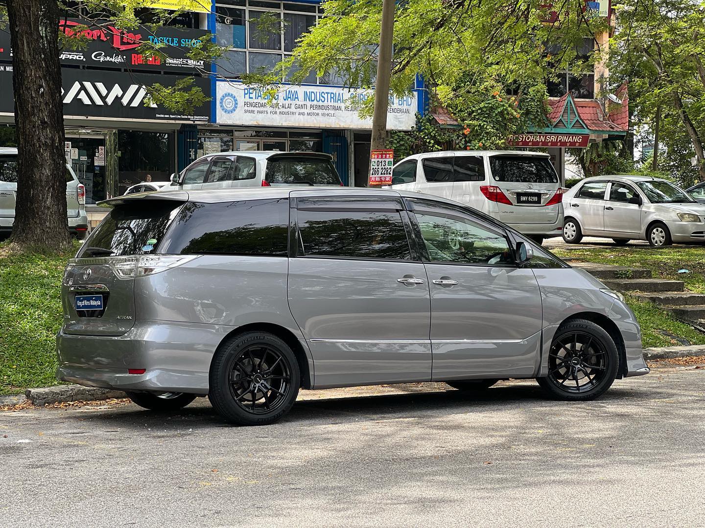 Toyota Estima with New 18 inch... - King of Rims Malaysia | Facebook