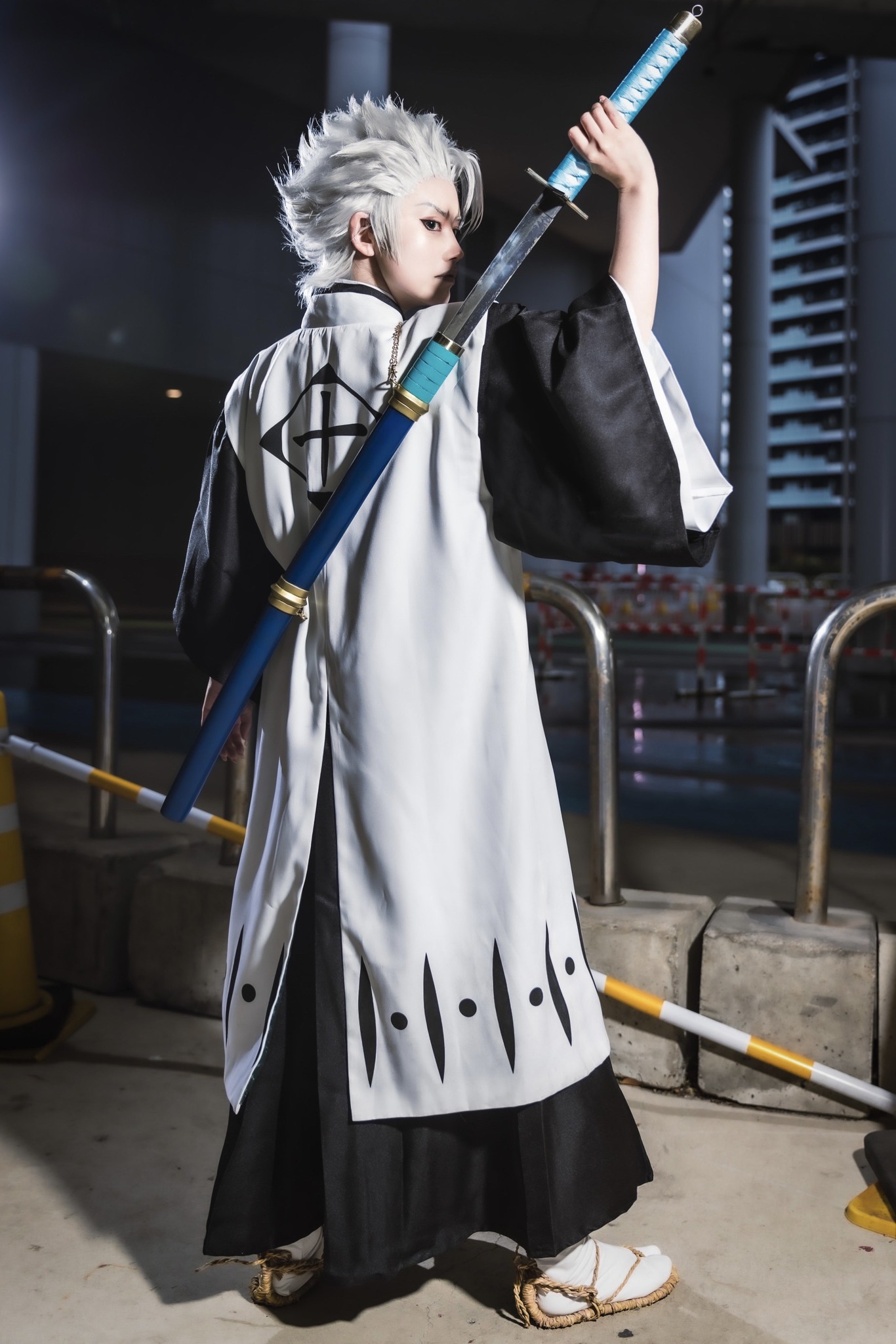🥶 Toshiro Hitsugaya cosplay 🥶... - Bleach Animated World