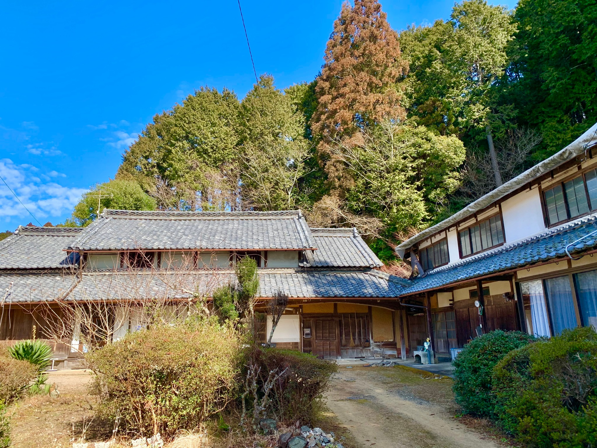 來去日本鄉下住一晚 - 【全能改造王～】 因疫情種種影響， 延宕一年多的計畫， 據了解已做簽約購買和準備動工，... | Facebook