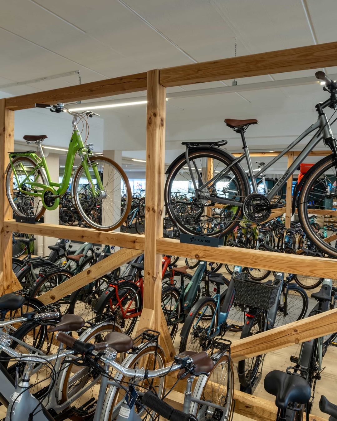 fahrrad schutzblech cube Set für Reaction Hybrid SLT 750 2023, Vorne Hinten Fahrradschutzblech, Verstellbarer Schutzbleche Mountainbike/Rennrad, Holzplatte Geschenkpapier-Organizer, doppelseitig, zum Aufhängen, Jahr:undatiert
