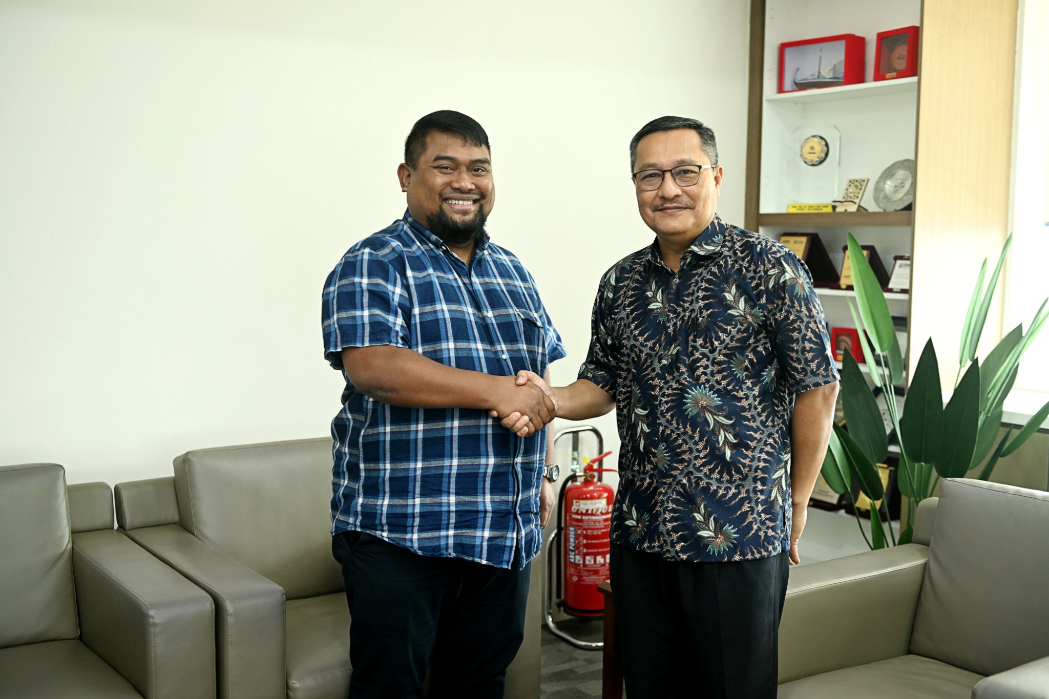 Azlan Oppier