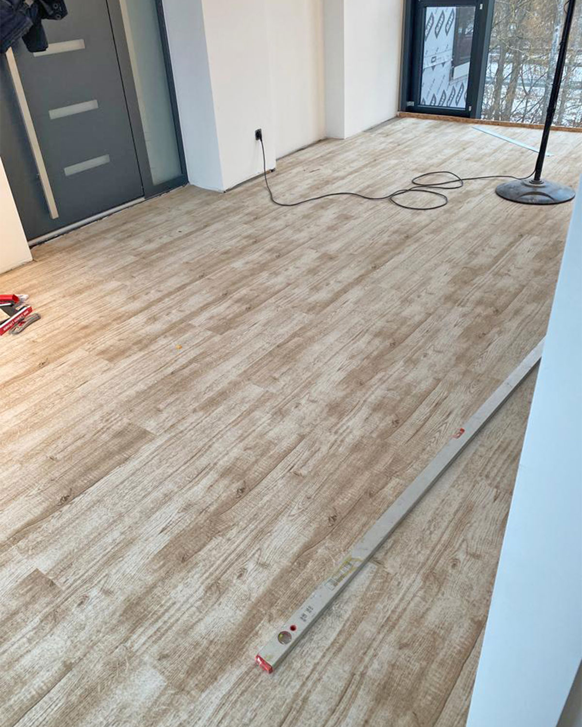 Teppichboden mit einer Holzoptik ? Kein Problem! Die Infloor-Module sind sogar für Treppen bestens geeignet. Überzeugt Euch selbst. Auch Ihr sucht den passenden Bodenbelag? Dann meldet Euch einfach