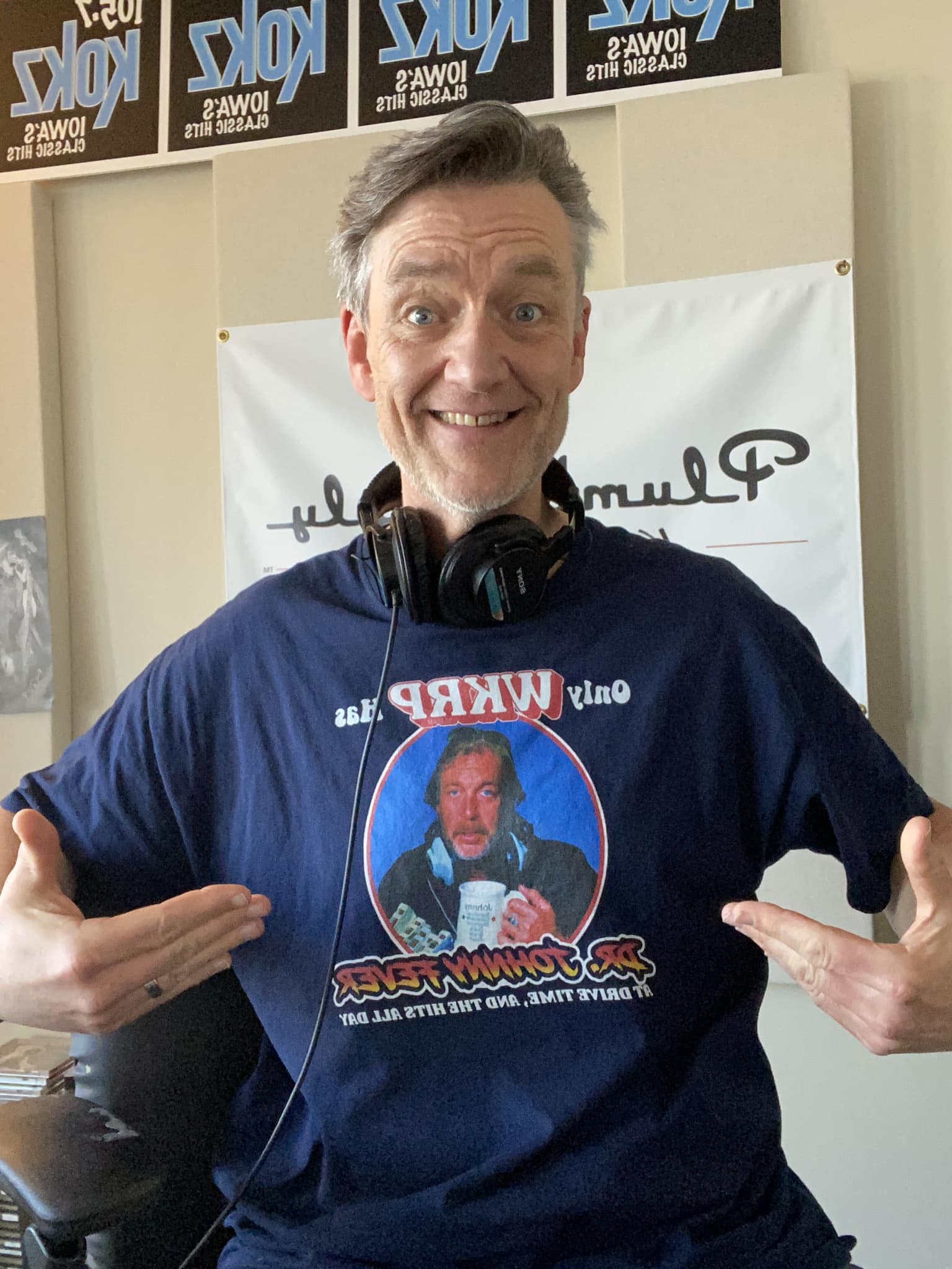 Les Nessman Award Winner | TV Apparel | Cincy Shirts