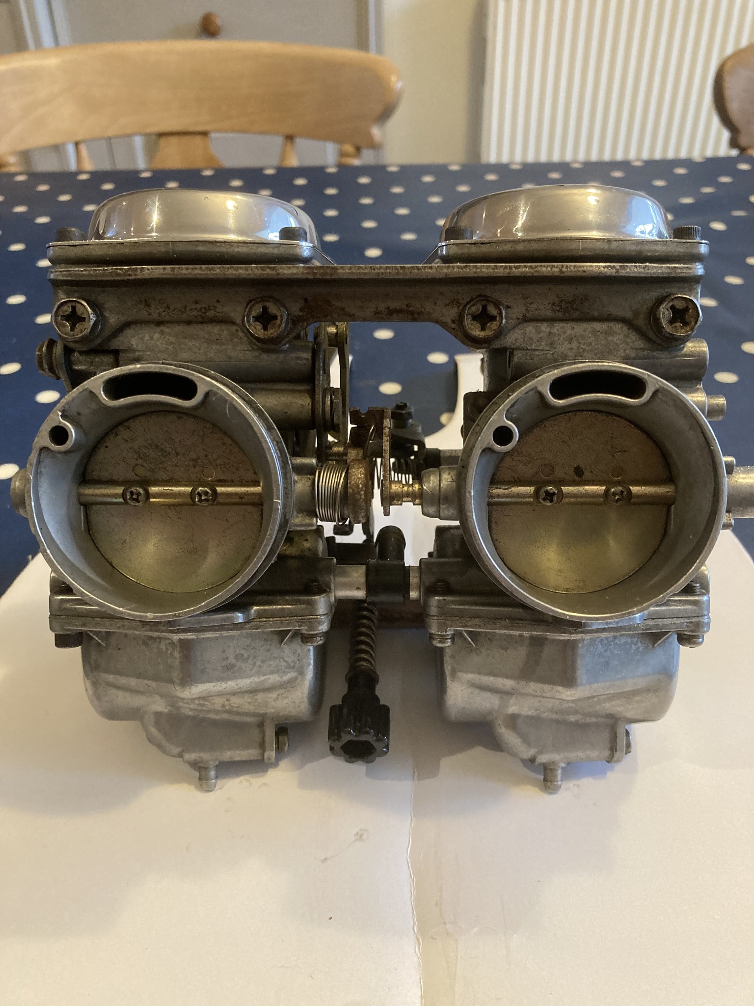 Hi, I am selling a pair of Z440 Keihin 1391 (SI20) carbs. I am UK