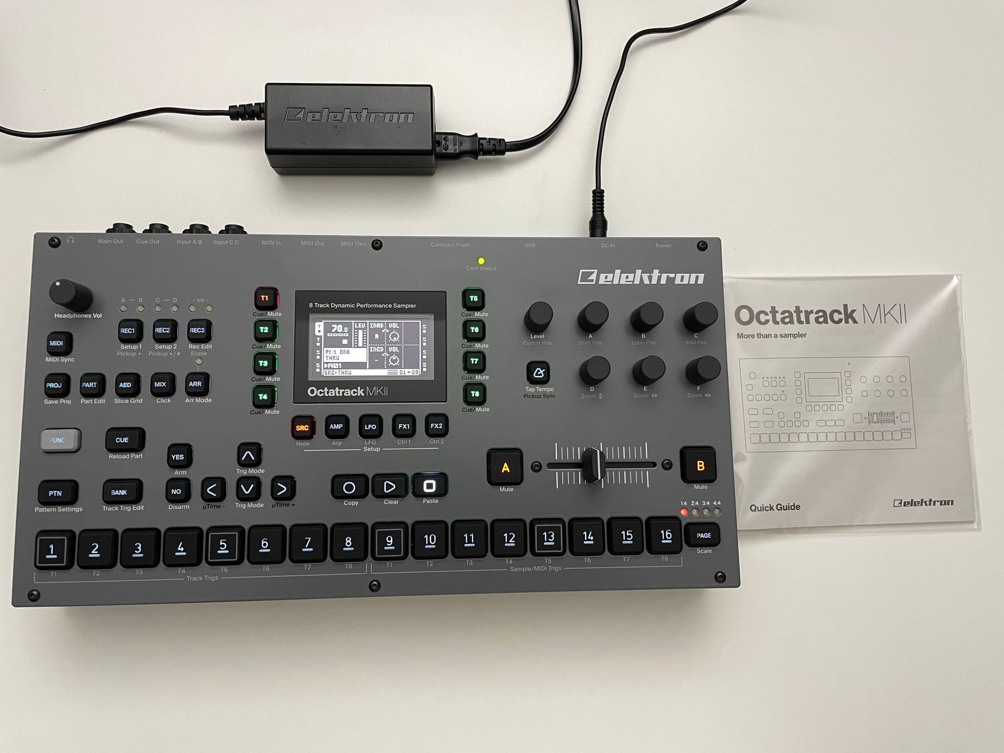 Elektron Octatrack mkII eight track dynamic performance sampler 