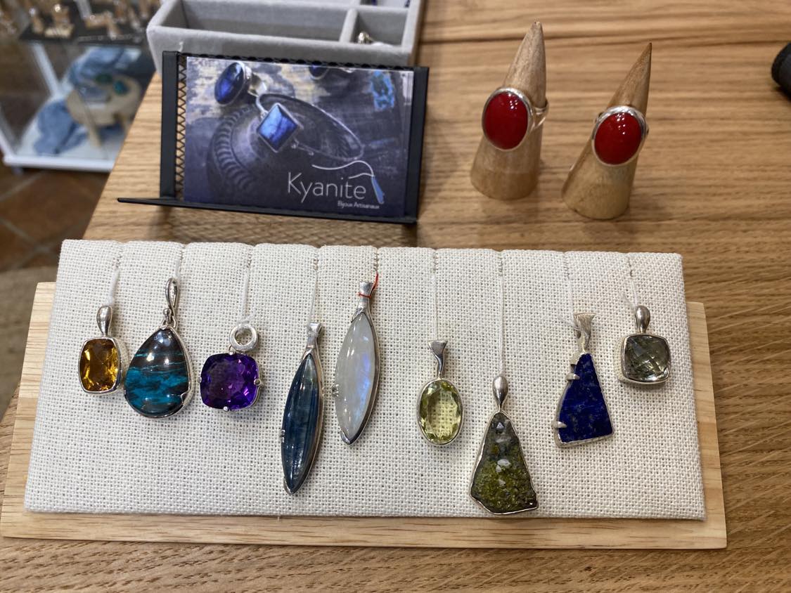 kyanite-bijoux-sarlat-la-can-da