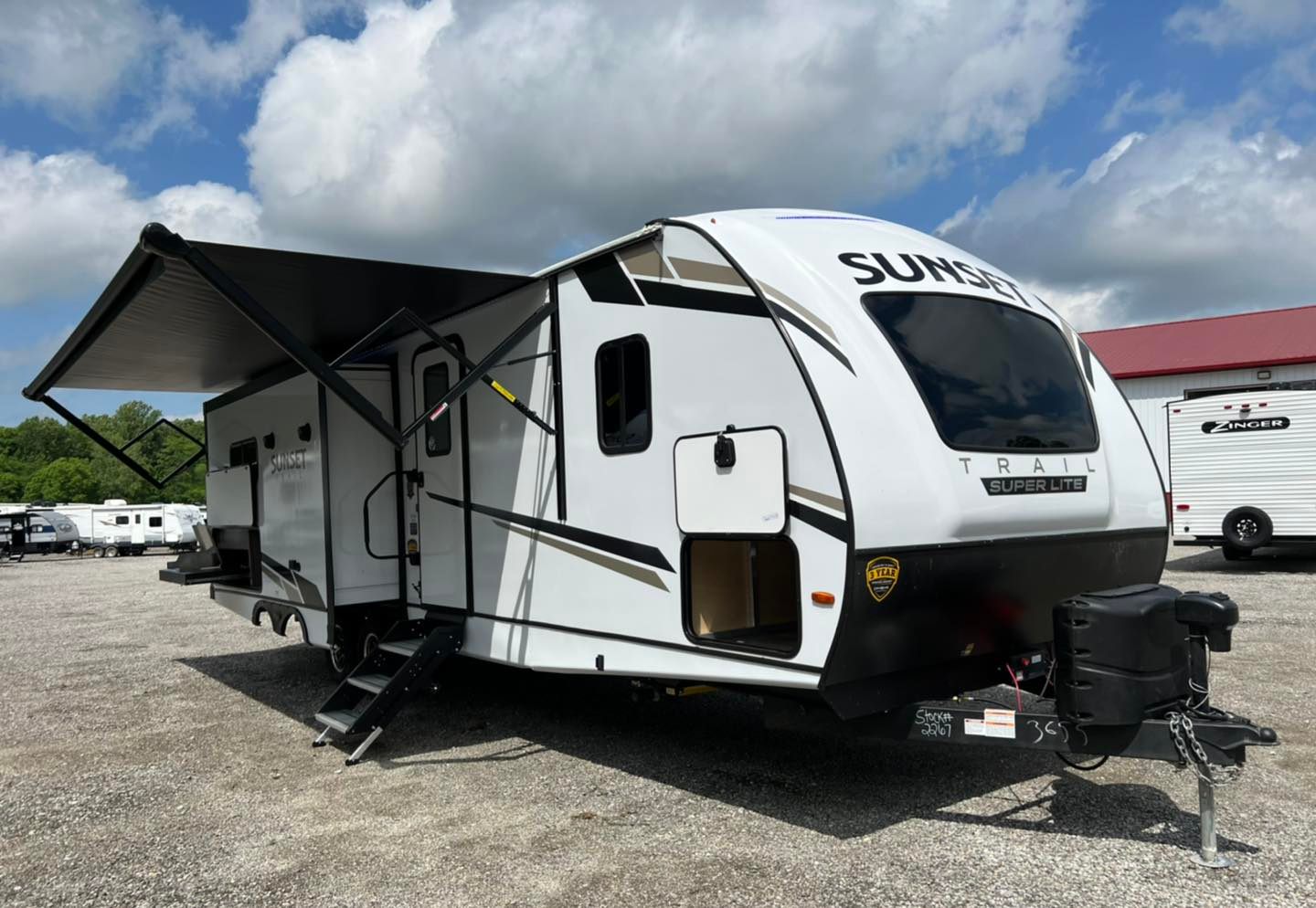 This freshly arrived 2022 Sunset Trail... - Lee's Country RV | Facebook