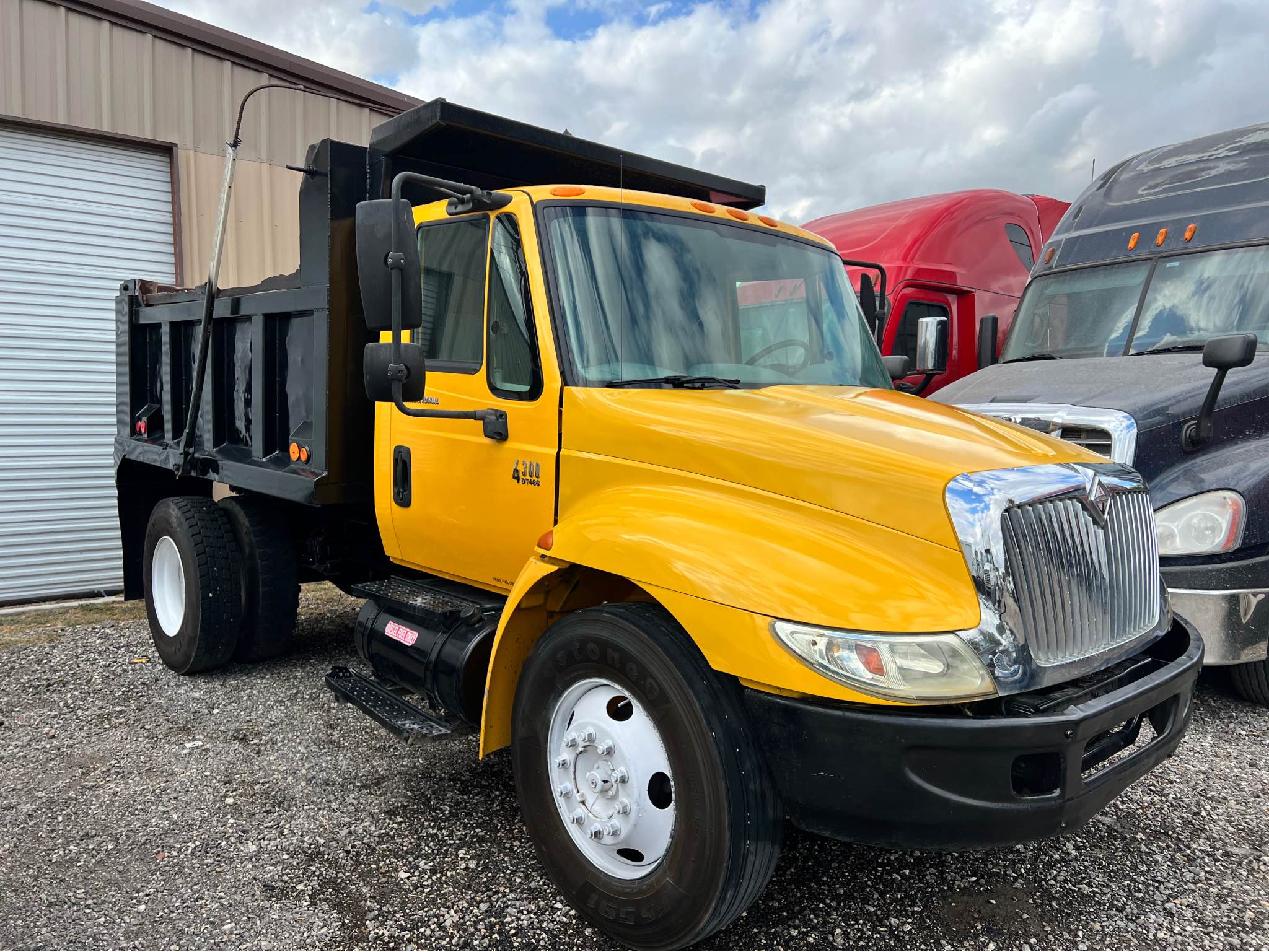 2006-international-dump-truck-commercial-vehicles-san-antonio