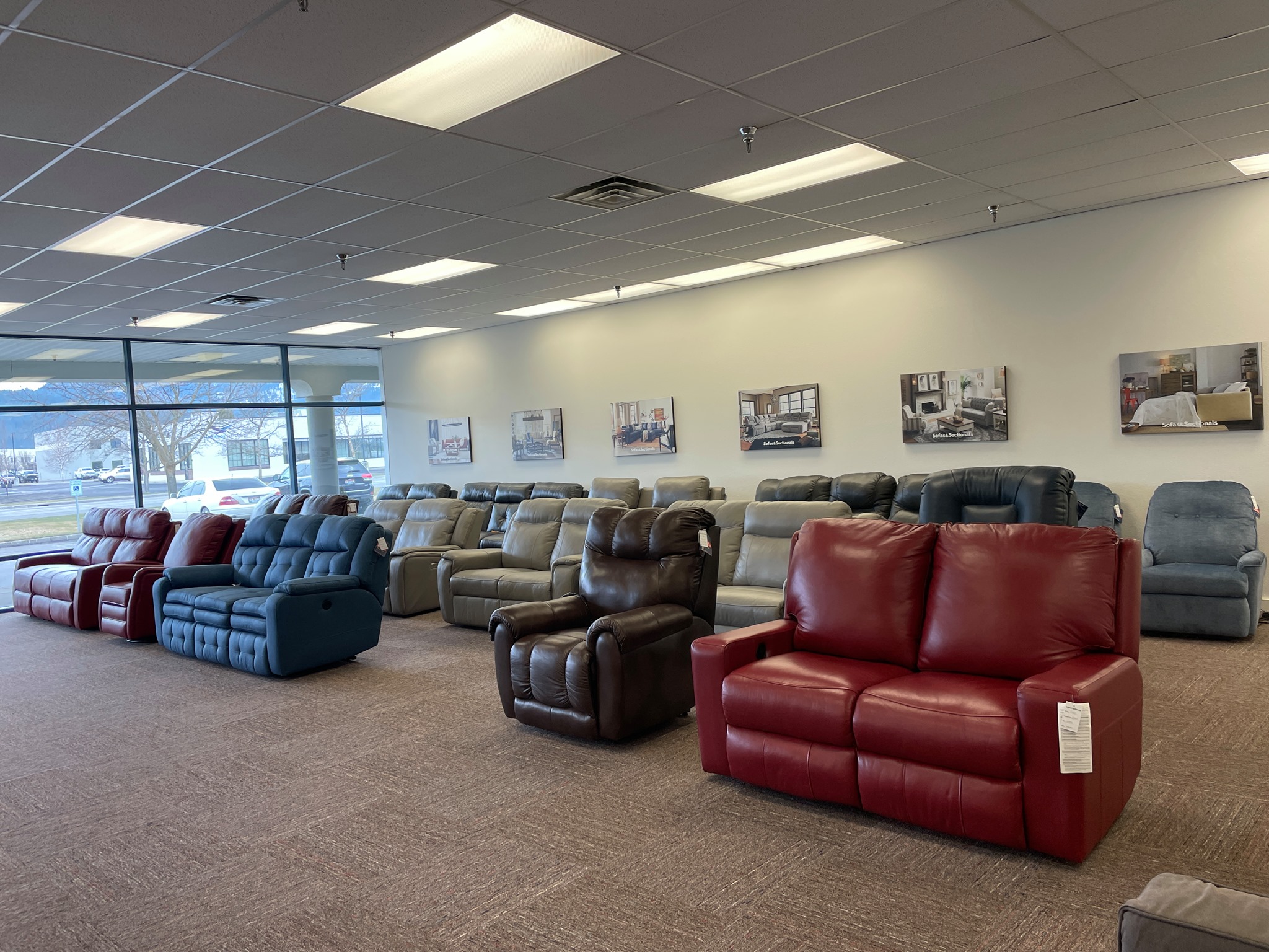 Sofas and Sectionals Retail Outlet | Post Falls ID