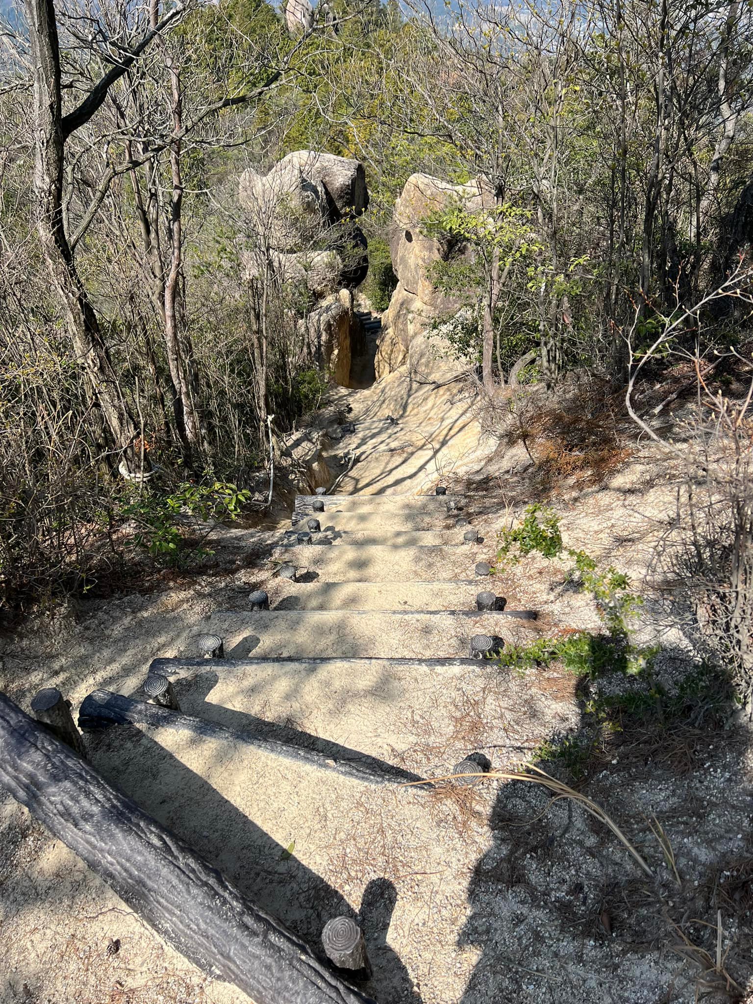 Hiking and rock climbing in Konze Alps, Shiga