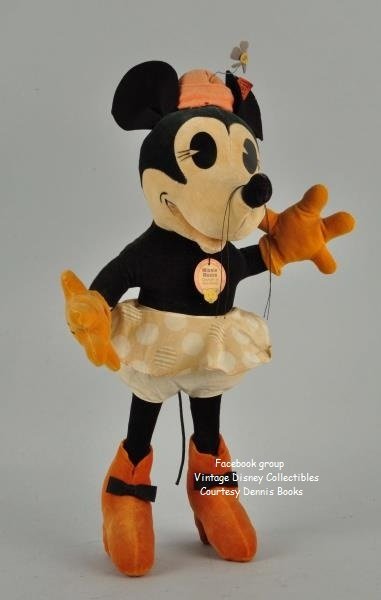 Is minnie mouse doll from 1930s?