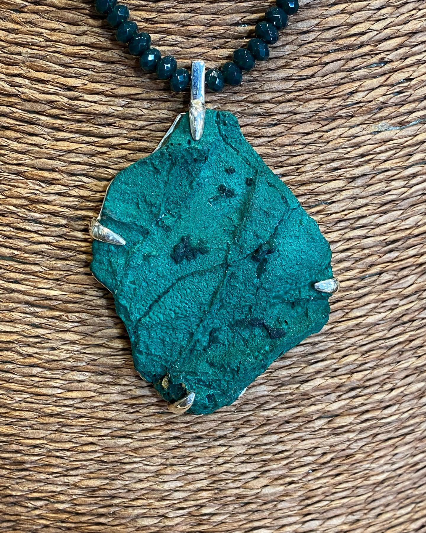 kyanite-bijoux-sarlat-la-can-da