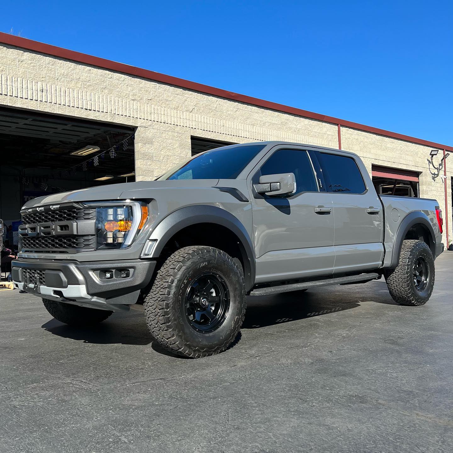 Deals On Wheels - New Ford Raptor 17” @fueloffroad Shok Wheels | Facebook