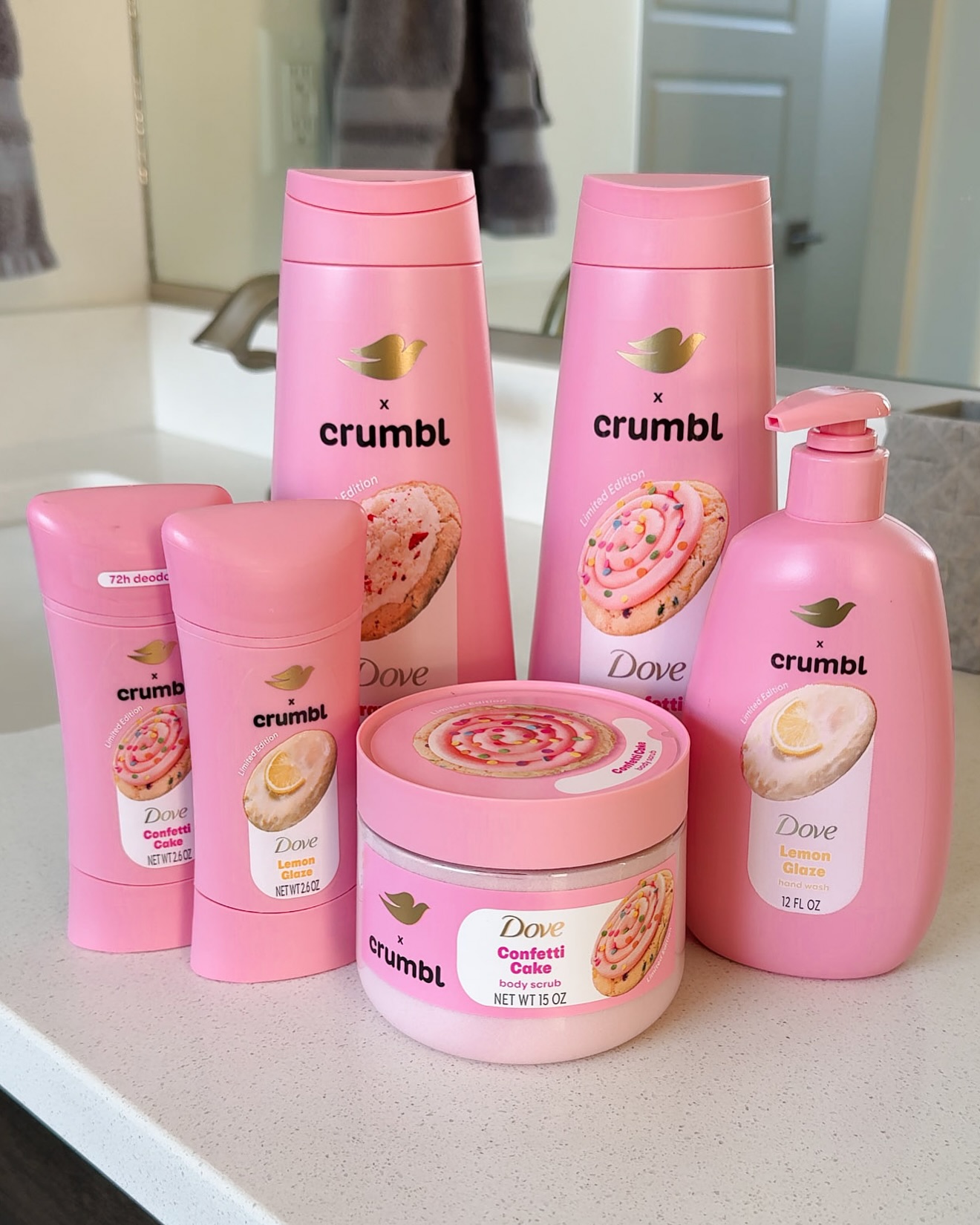Dove x Crumbl Collection feat. some of my favorites! 🍪🫧 All on