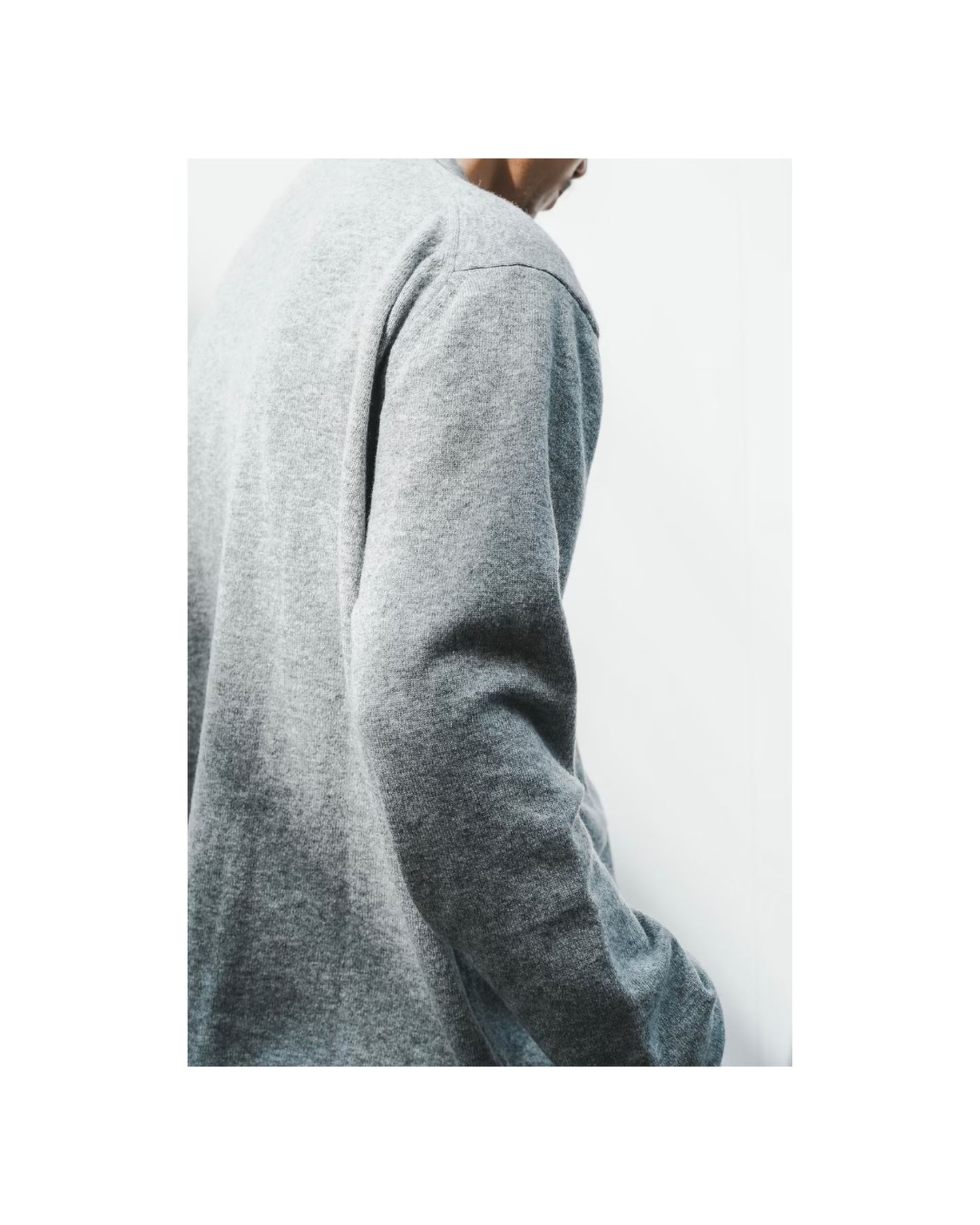 COMME des GARCONS SHIRT “FN-N008-W24” COL: GRAY,BLACK SIZE: S,M,L 