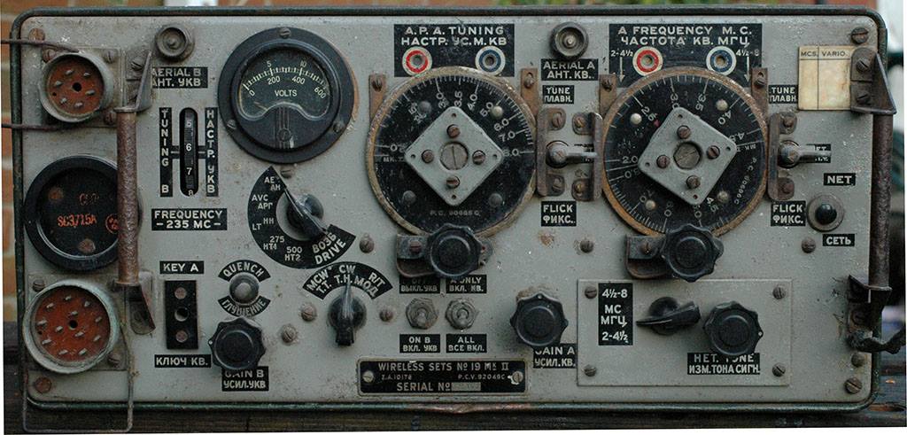 Allan's Virtual Radio Museum - This is a transceiver from WW2 used in ...