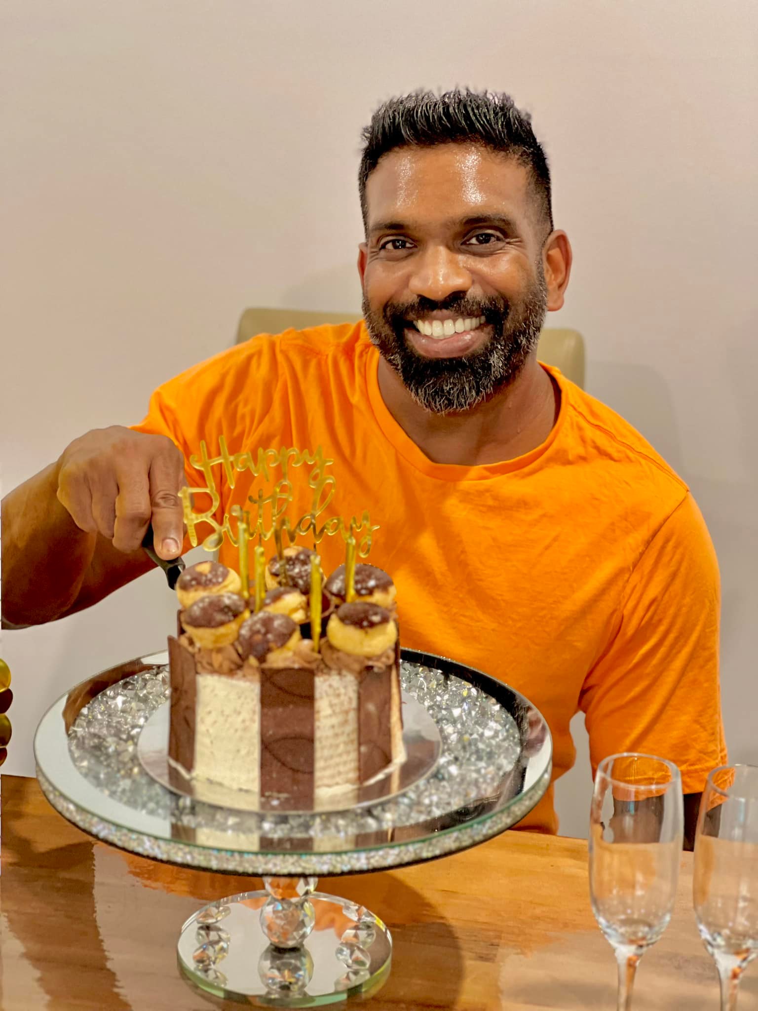 Dr Meglin Rathnasamy - Dentist