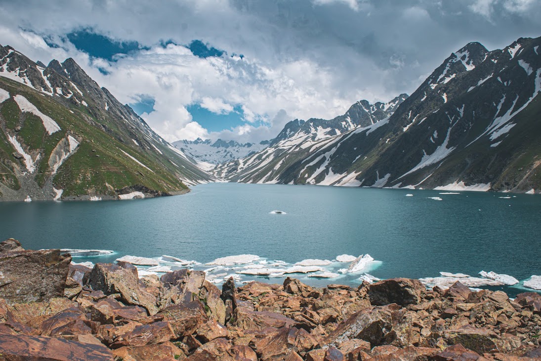 INDIA Travel Tourism🇮🇳 | This is Kausar Nag (also spelled Konsarnag), a ...