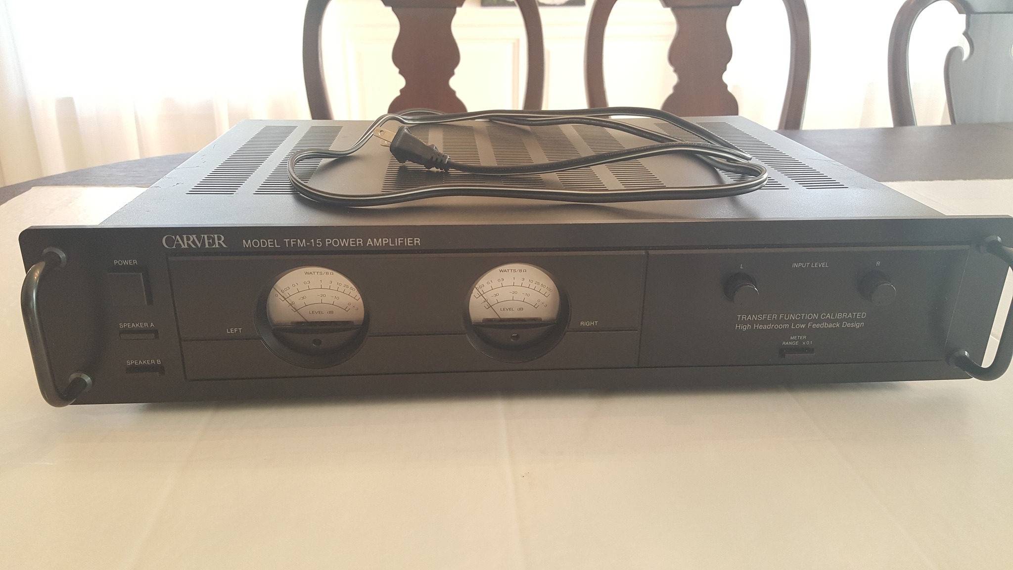 Carver PM 950. Pro Power Amplifier. 950 watts max per channel. 4
