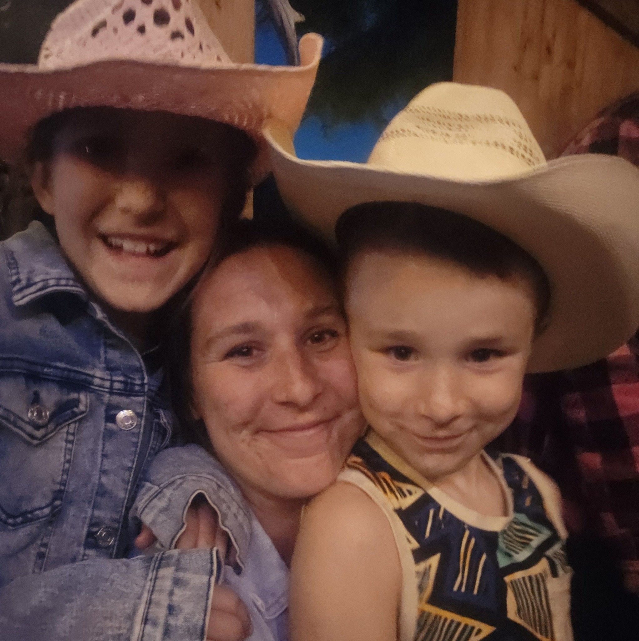 CRANBROOK, BC 🇨🇦 | Does anybody know of a company that supplies and ...
