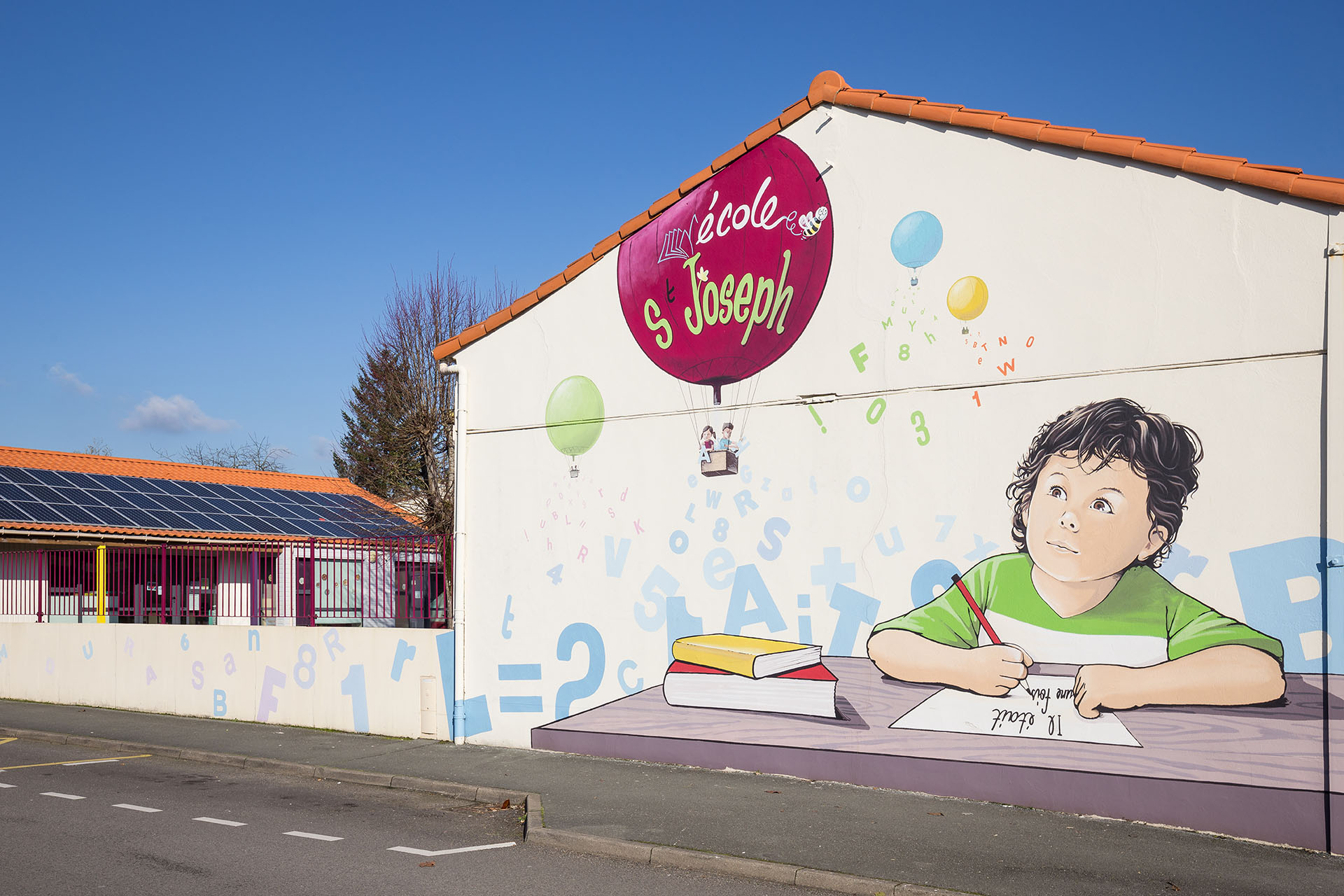 Ecole Pierre Perret La Chaize Le Vicomte