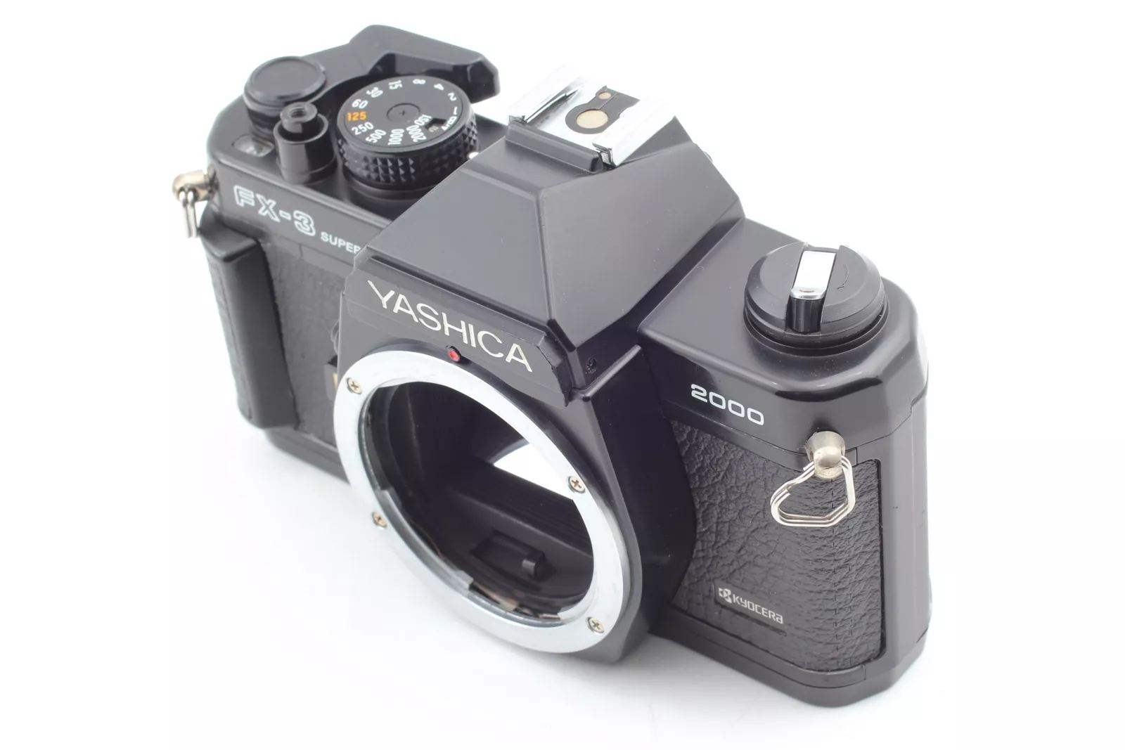 Shooting with 30-year-old Super Drug ASA 200 film in a Yashica FX-3