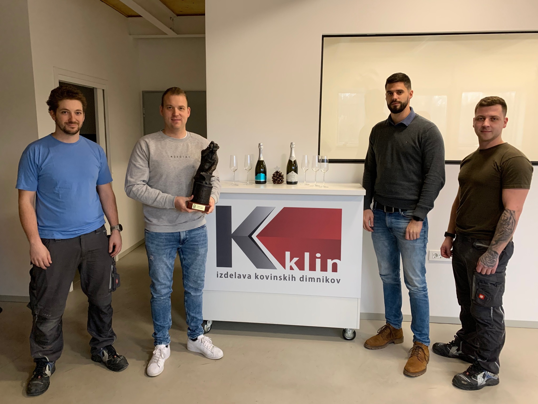 Klin dimniki | Dolenji Logatec