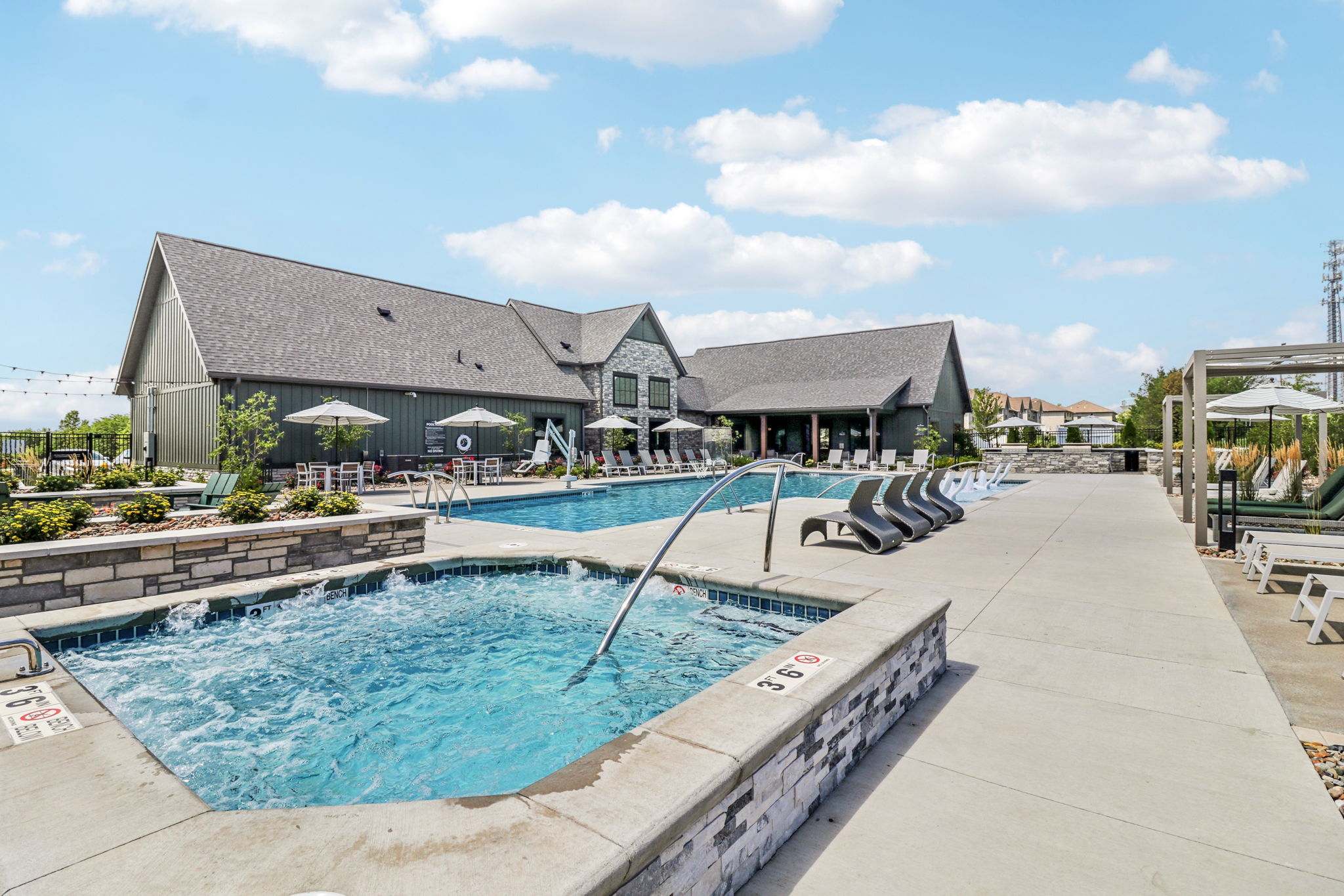 A closer look at Off-Grid Luxury Apartment Prices In Missouri