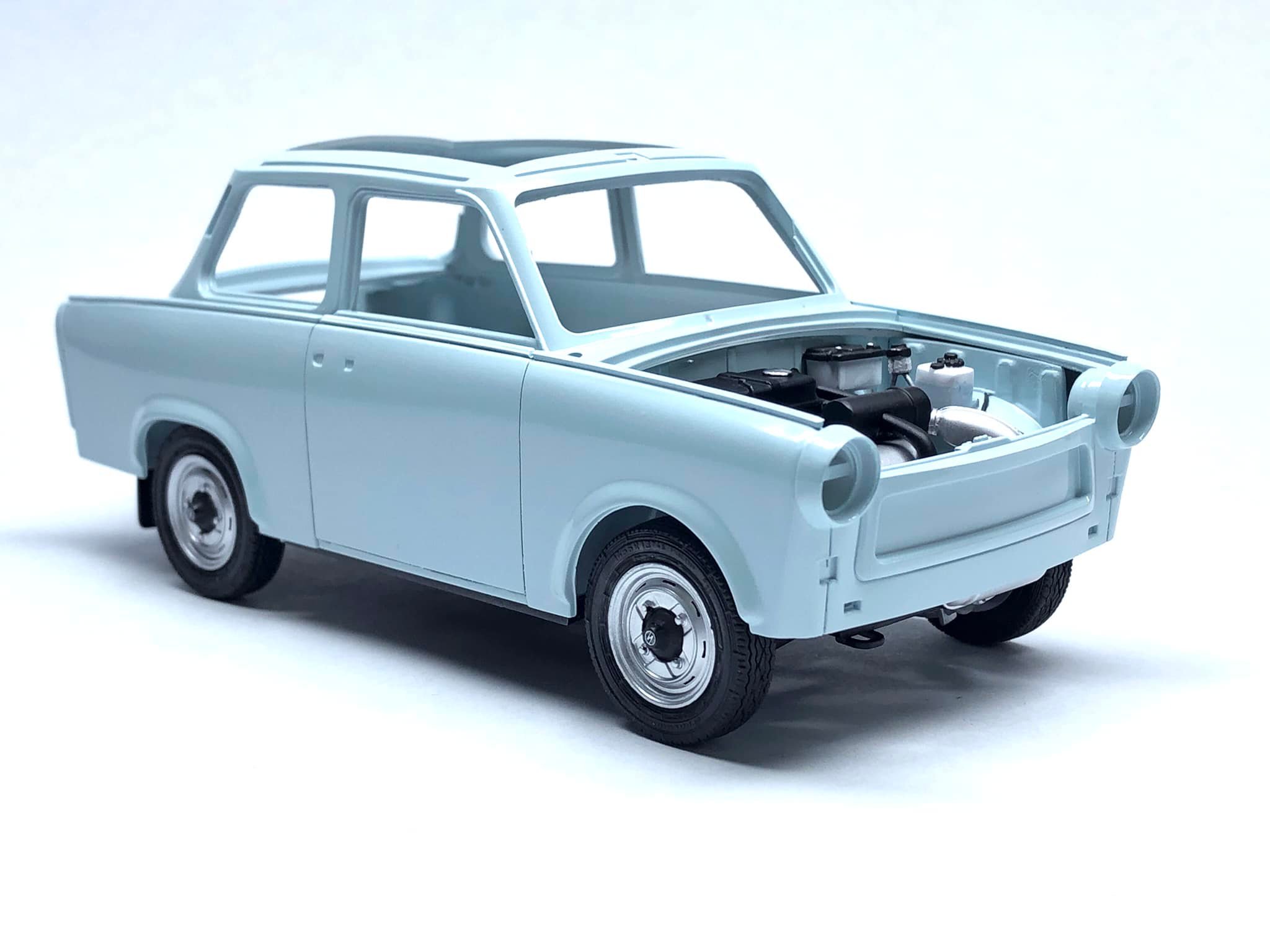 Revell 1/24 Trabant 601S chassis and interior finished