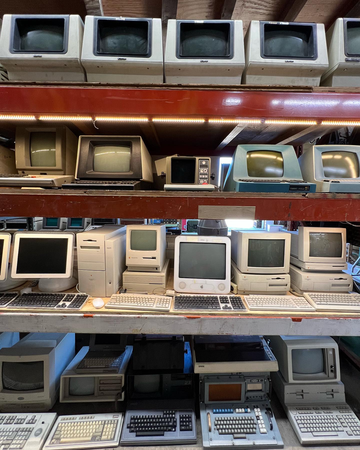 Apex Surplus / Apex Electronics | Sun Valley CA