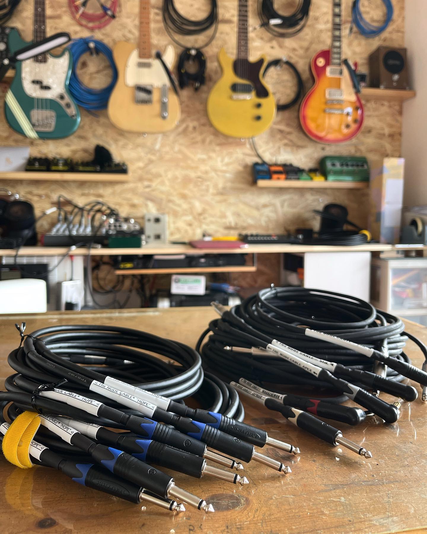 The NUDE CABLE (@nd.cable) • Facebook