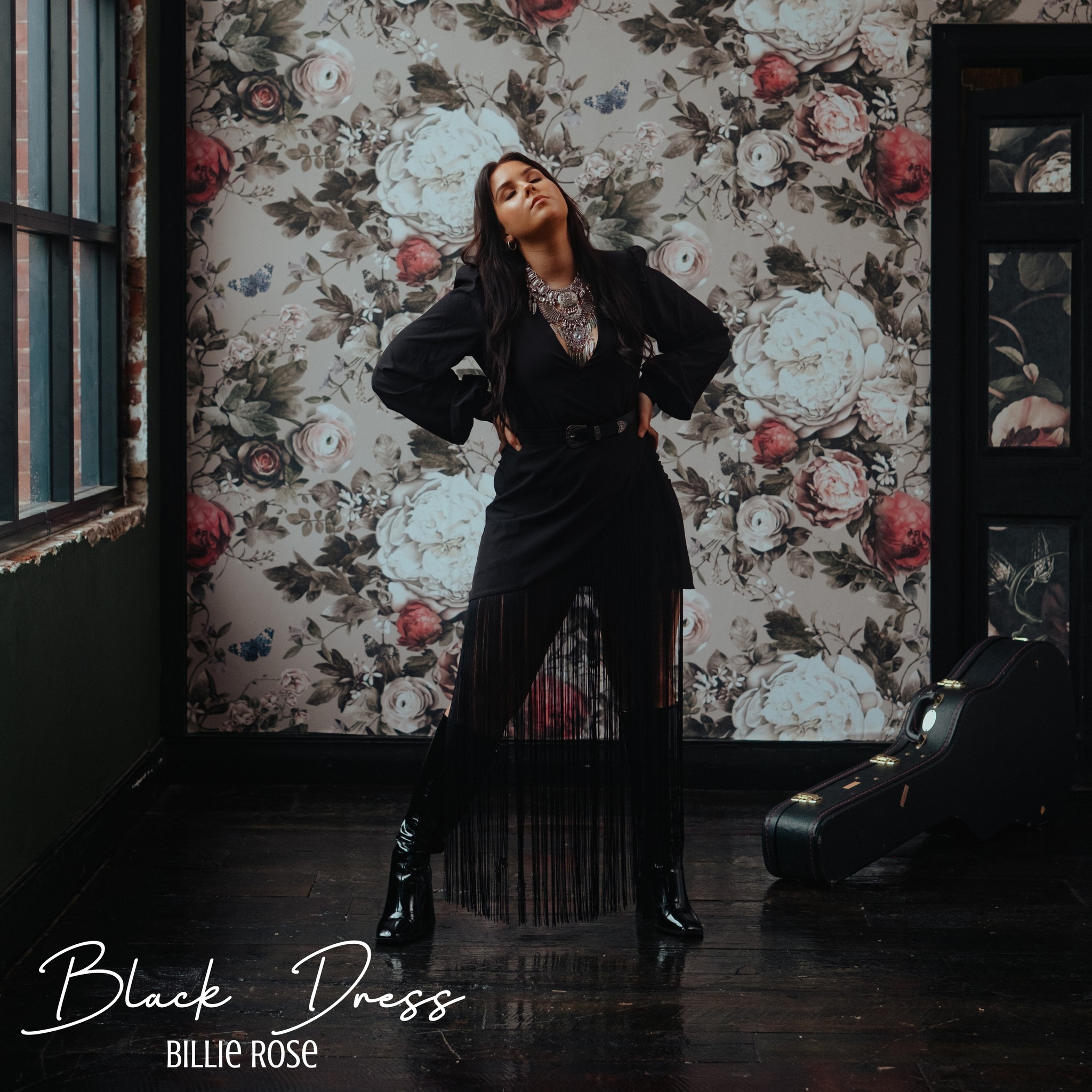 Black Prada Dress visualiser song & visualiser out now. Your first taste of I Know Too Much. I hope you enjoy. It really is so lovely to be back 🖤 http://elliegoulding.lnk.to/blackpradadress/youtube