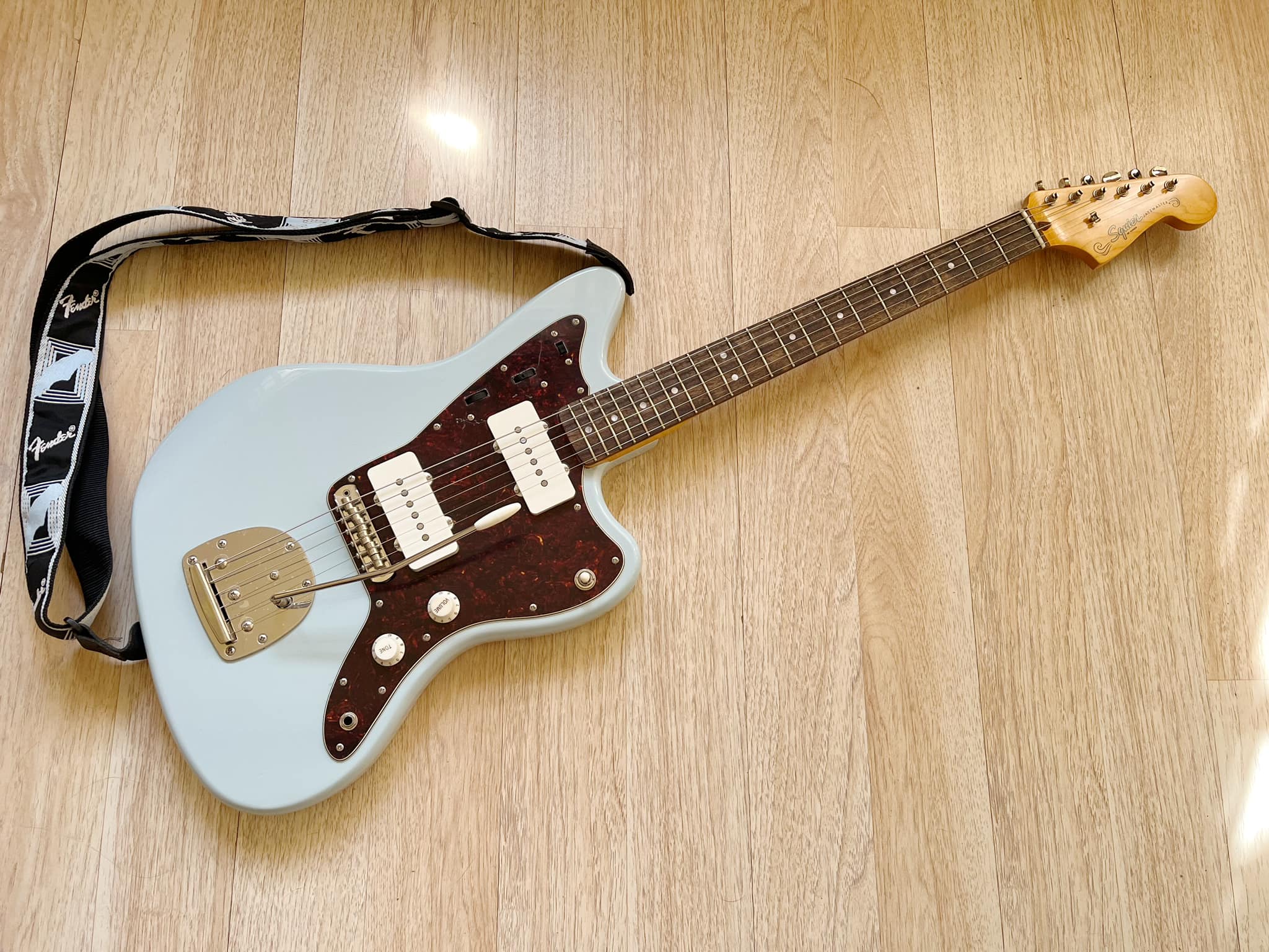 Squier Classic Vibe Jazzmaster mod with Pure Vintage 65 pick ups
