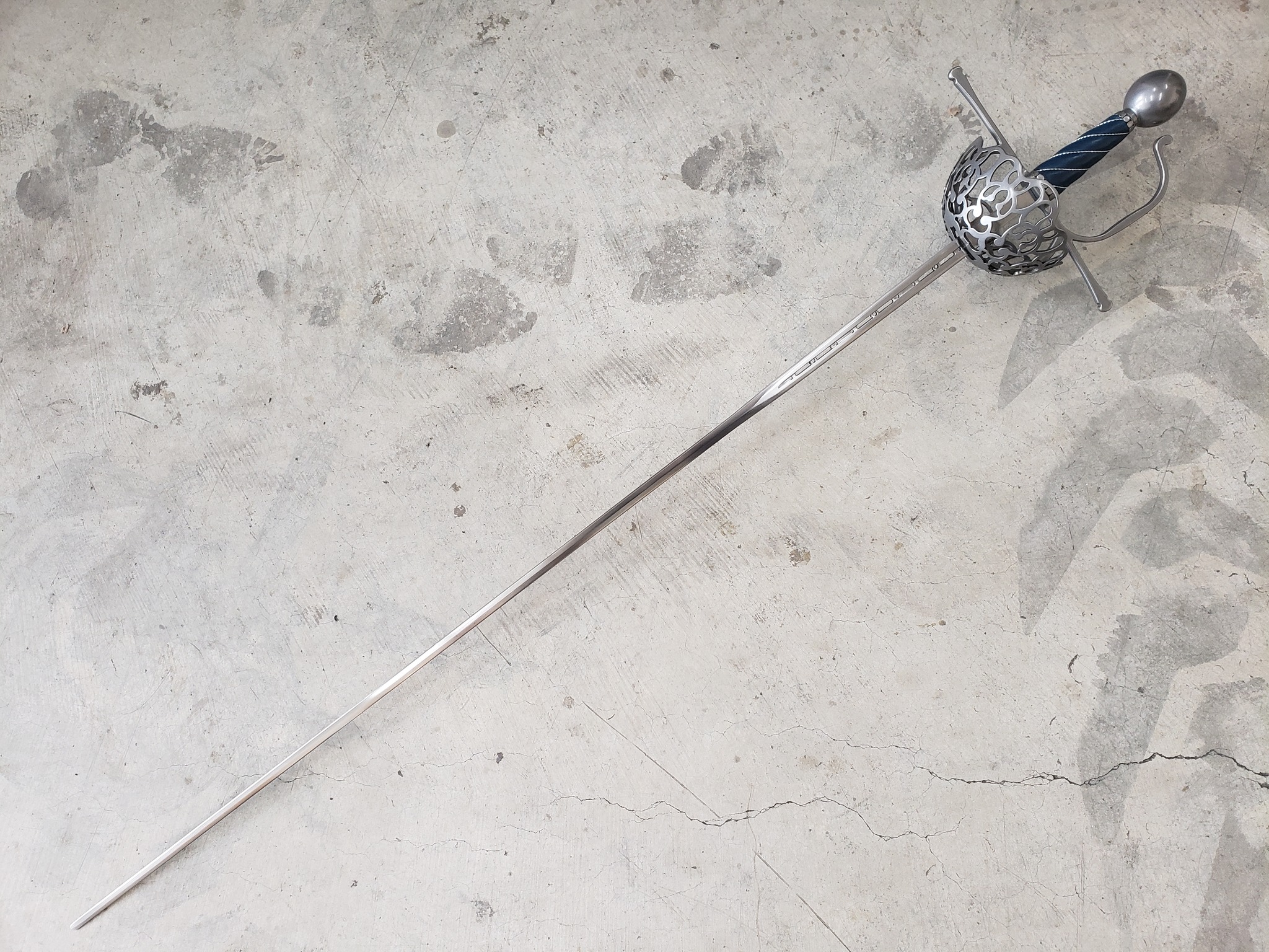 Castille Armory - Taza cup hilt with straight quillons and... | Facebook