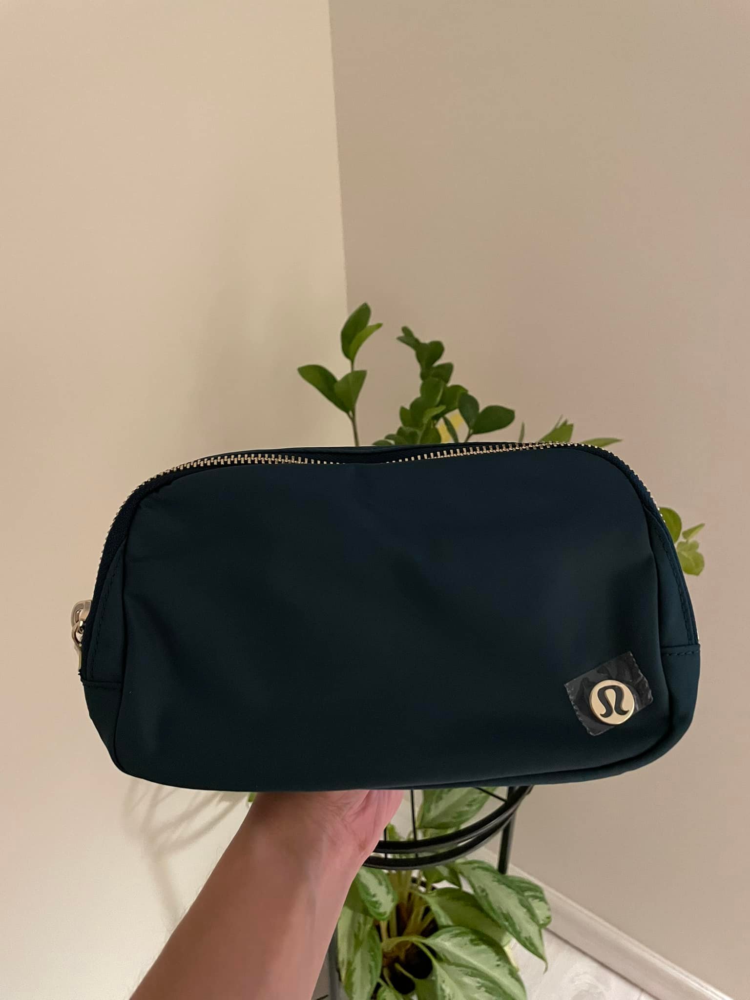 gray yeti cooler bag Hopper M30 Tote Soft Seafoam Color:Lt. Sage Pre-order NWOT Herschel Nova Tie and it’s secured with