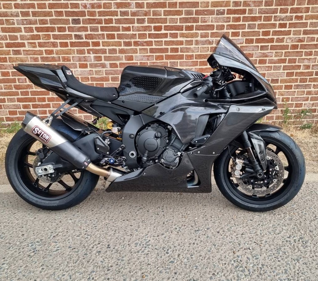 Seton Tuning - Lovely Stealth looking 2021 R1m in for our...