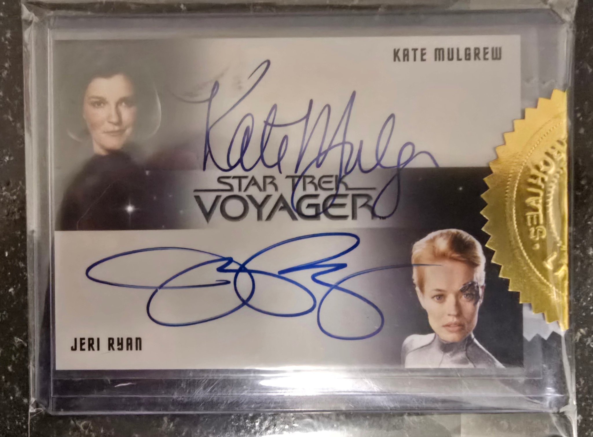 Collecting Star Trek Voyager signed cards