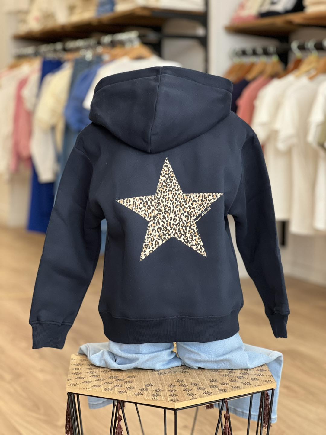 Sweat à Capuche GAP Femme Gris Léger Avec étoile Dorée - Taille M, Neuf Sans étiquette
