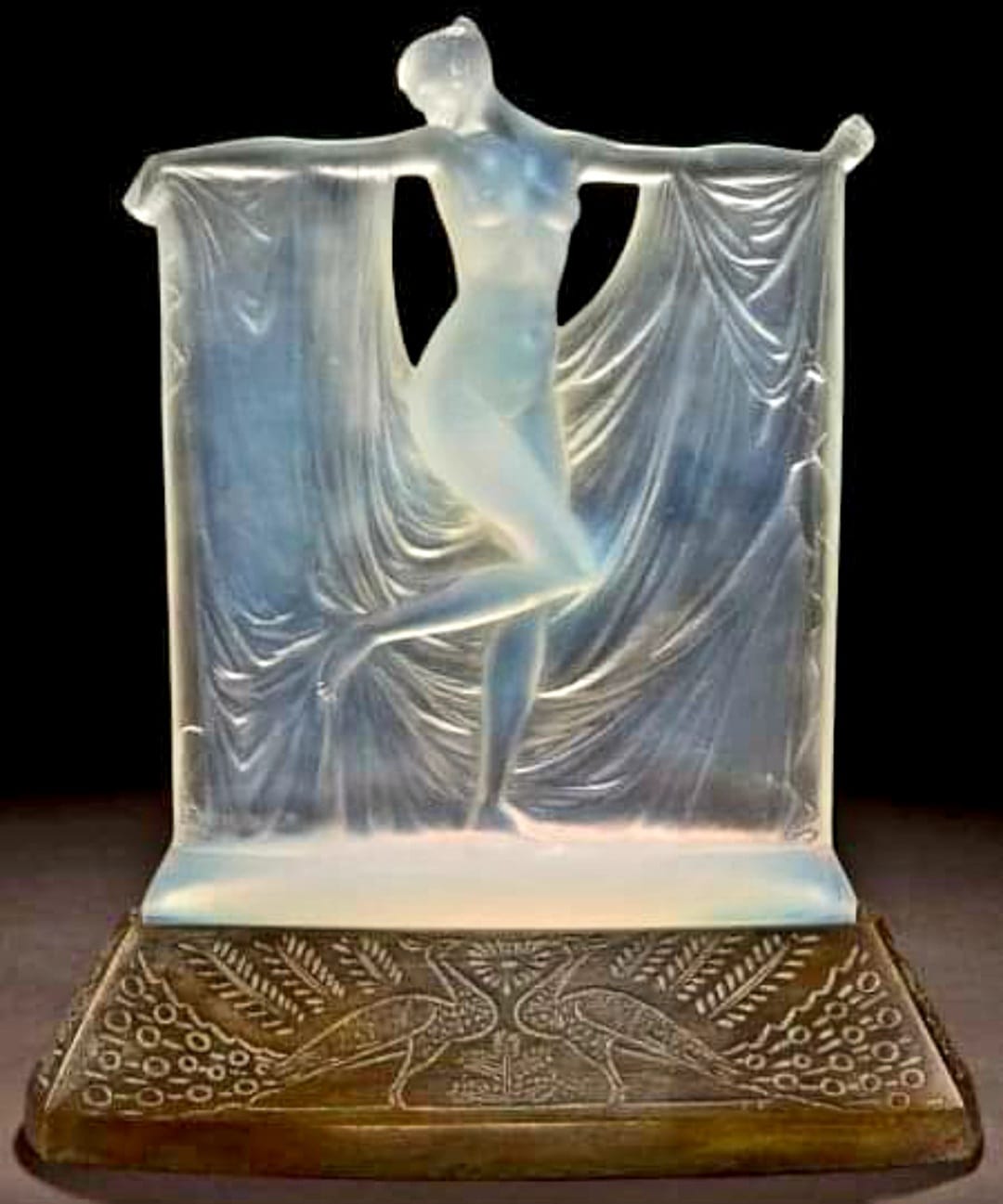 Lalique oceanide statuette post-1945