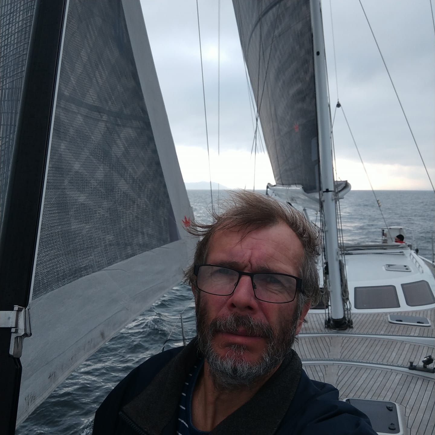 💥 Boom Strike Mayhem! A racing yacht turns too fast — the boom swings ...