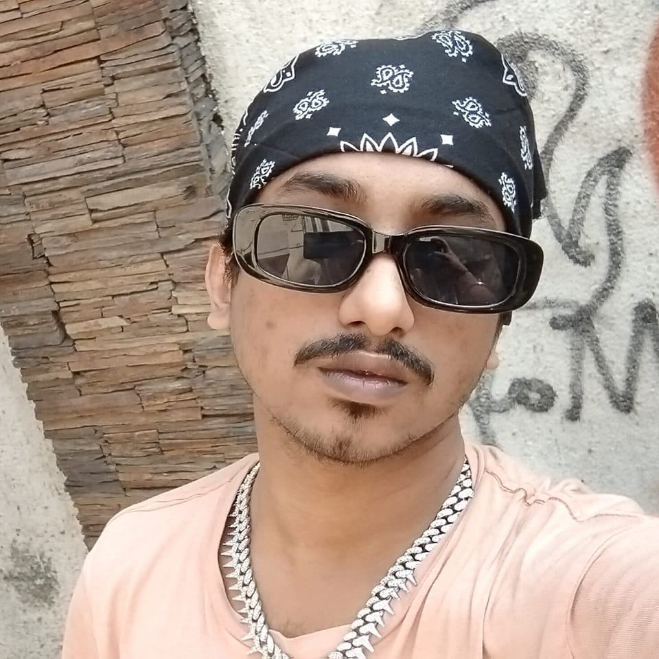 Ni-raj rapper.