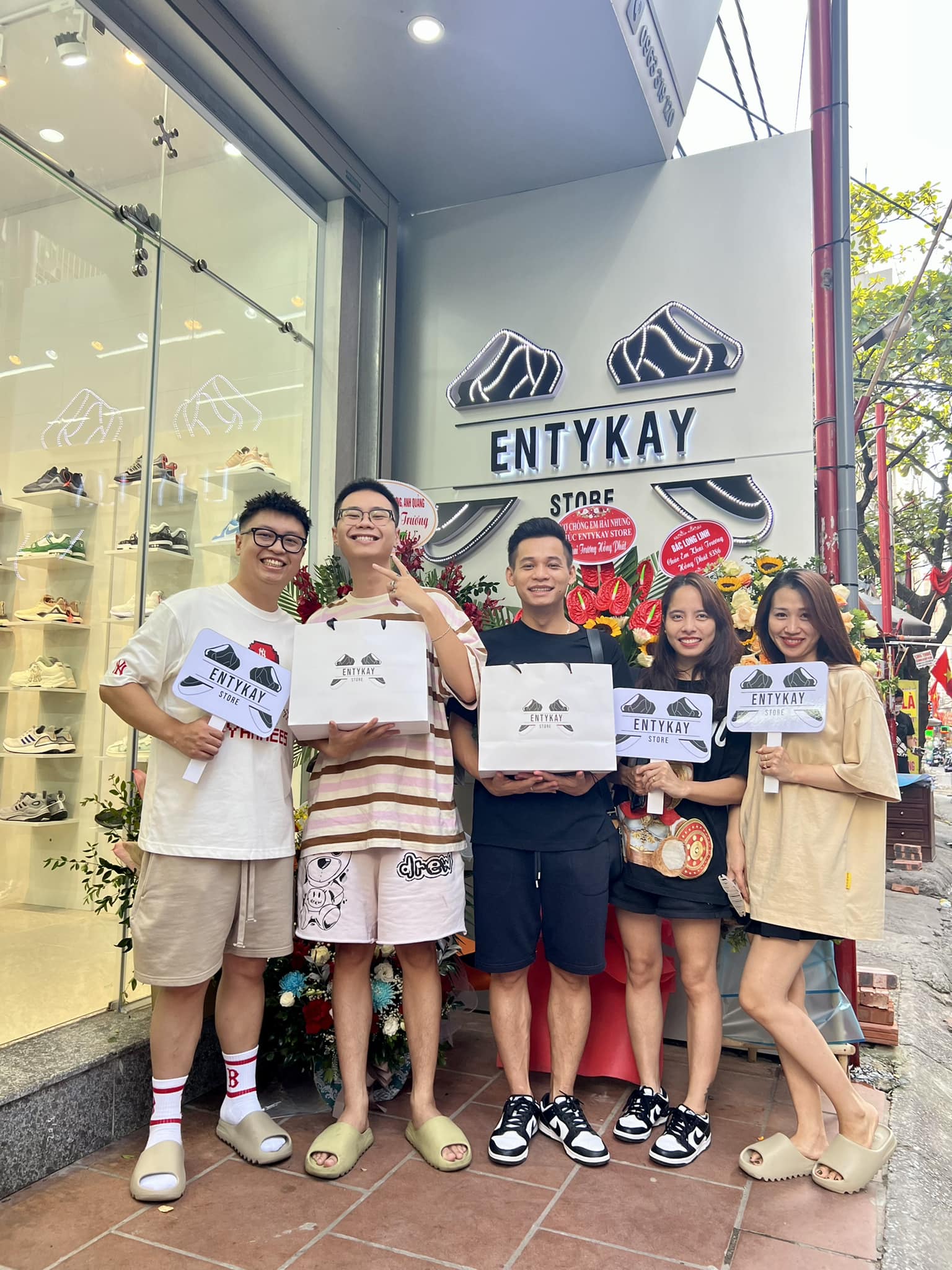 Entykay Store - Các bạn đã qua Entykay Store sắm đồ đẹp... | Facebook